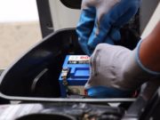 7 Langkah Cek Aki Motor