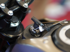 Tips Merawat Kunci Kontak Motor Agar Awet