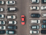 10 Tips Cara Keluar Dari Tempat Parkir yang Aman