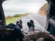 Tips Nyaman Beristirahat dalam Mobil Saat Perjalanan Jauh