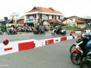 Tips Sederhana Melewati Rel Kereta Api