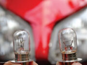 Jangan Biarkan Lampu Bohlam Mati. Efek Negatifnya Bikin Tekor Aki