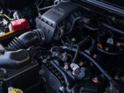 Penyebab Mesin Mobil Bergetar Saat Diam & Solusinya