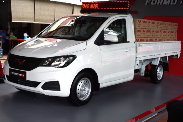 Wuling-Formo-Max-hadir-dalam-dua-varian-dan-tiga-pilihan-warna