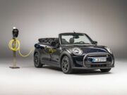 MINI Cooper SE Convertible Mulai Diproduksi Dengan Jangkauan 125 Mil MINI-Cooper-SE-Convertible