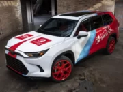 Toyota Akan Berikan Nintendo Switch OLED Baru Untuk 500 Pelanggan Grand Highlander