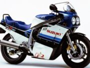 Suzuki GSX-R 750 Motor Sport Paling Ikonik Dalam Sejarah