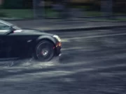 Cara Menghindari Aquaplaning