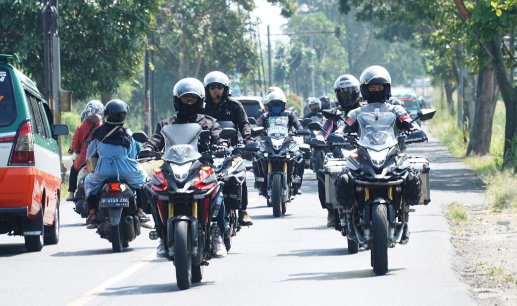 DAM Ajak Konsumen Rasakan Fitur dan Performa Terbaik dari Honda CB150X dan Honda ADV160