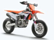 KTM 450 SMR Supermoto 2024 Siap Meluncur Dengan Grafis Baru Terinspirasi Tahun 90-an