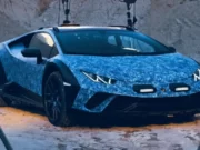Lamborghini Huracan Sterrato Opera Unica Memiliki Warna Biru Kristal Yang Dilukis Dengan Tangan