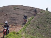 Hobi Terabasan, Begini Teknik Aman dan Nyaman Naik Motor Trail