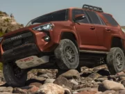 Toyota 4Runner 2024 Dapat Warna Baru, Banyak Teknologi Standar