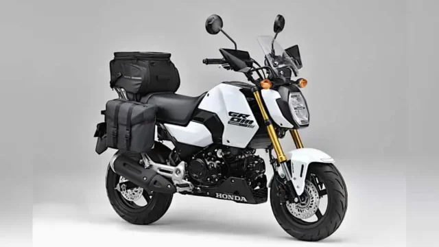 2024-honda-grom---japan---white---front-right-angle-view-accessorized