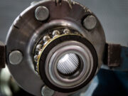 Ini Ciri-Ciri Kerusakan Bearing Roda Mobil