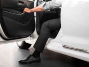 Jangan Sembarangan Buka Pintu Mobil