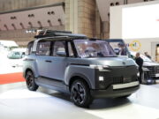 Toyota Mematenkan Van Crossover Paling Funki Sejak Honda Element