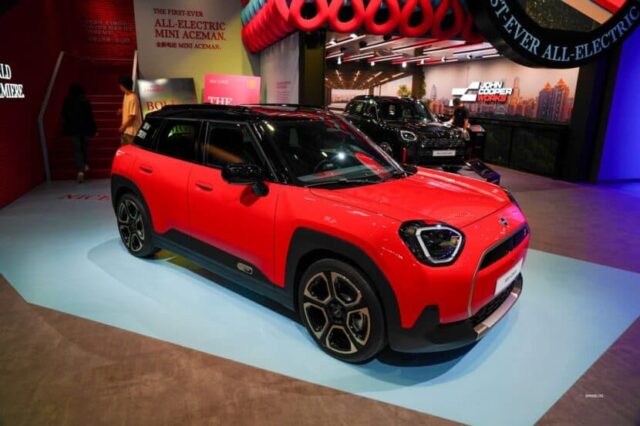 2025-mini-aceman-debut-05-830x553