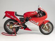 Replika balap Langka Ducati 750 F1 Montjuich dilelang