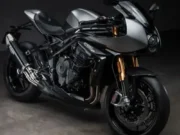 Speed Triple 1200 RR Limited Edition, Kolaborasi Triumph dan merek jam tangan terkenal asal Swiss, Breitling