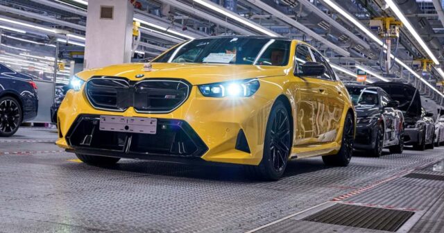 2025-BMW-M5-production-start-3-1536x806