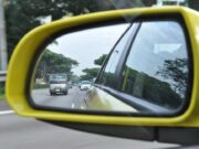 Tips Mengatur Kaca Spion Samping Mobil
