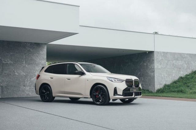 2025-bmw-x3-m50-dune-grey-13-830x553