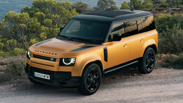 Land-Rover-Defender-Ibiza-110-1s-1536x864
