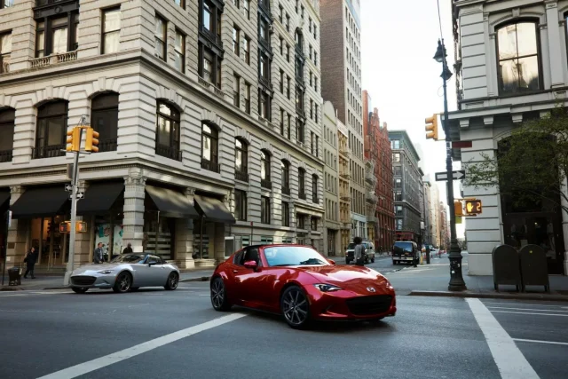 2025-Mazda-MX-5-Miata-1205-5-1536x1024