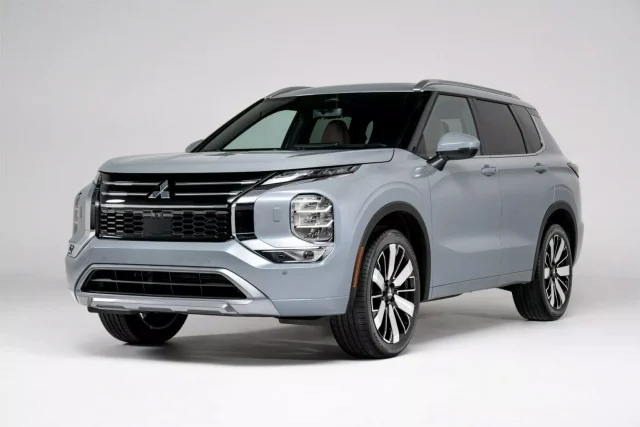 2025-Mitsubishi-Outlander-0224-19-1536x1024