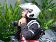 Agar Aman Berkendara, Ketahui 3 Jenis Tali Pengunci Helm