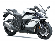 Kawasaki memperkenalkan Ninja 1100SX/SE baru ke pasar Jepang