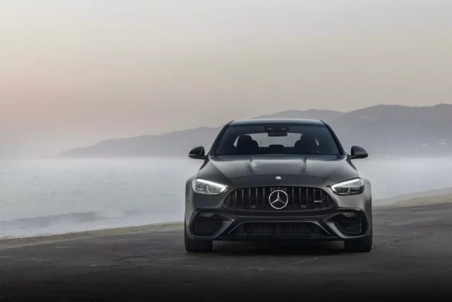 2025-Mercedes-AMG-C63-407-2-1536x1024