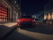 Camry Hadir dengan Warna Gelap di Tahun 2026 dengan Edisi Nightshade Baru