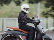 Tips Memilih Helm Untuk Berkendara di Saat Hujan