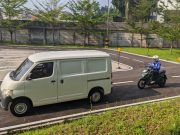 Waspadai Area Blindspot, Kunci Aman Berkendara di Jalan Raya