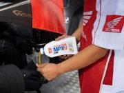 Pentingnya Perawatan Sepeda Motor dengan Mengganti Oli Mesin