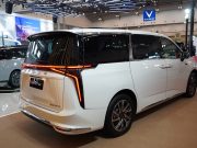 Kemitraan Strategis MAXUS-Grab Menghadirkan Layanan GrabExecutive Berbasis Kendaraan Listrik di Indonesia maxus