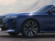 BMW M760e 2027 Memperkenalkan Desain Spion M Baru dan Velg 22 Inci