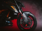 WP Suspension menghadirkan teknologi MotoGP ke KTM 1390 Super Duke RR Track terbaru.