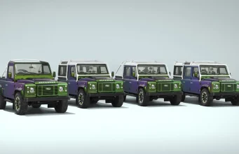 Seseorang Menghabiskan Lebih dari $1 Juta untuk Empat Land Rover Defender V8 Klasik