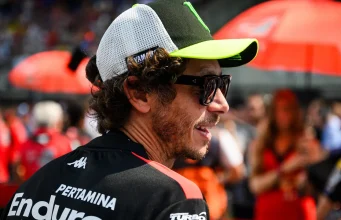 Keheningan Valentino Rossi membayangi pengumuman Nicolo Bulega dari VR46 tentang MotoGP