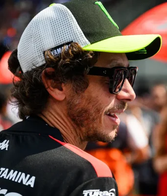 Keheningan Valentino Rossi membayangi pengumuman Nicolo Bulega dari VR46 tentang MotoGP