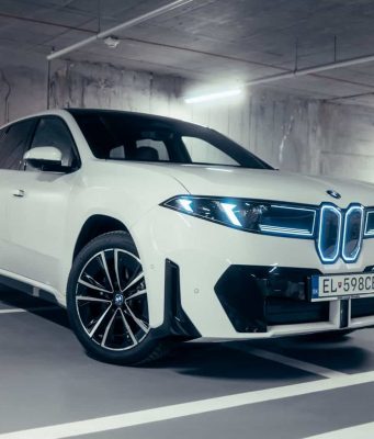 BMW iX3 Raih 100.000 Pesanan di Tahun Pertamanya