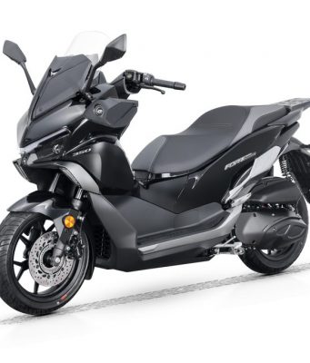 QJ MOTOR FORT 350 EVO menghadirkan tenaga 30 hp dan perlengkapan premium.
