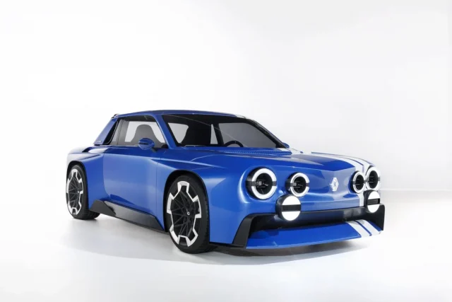 Renault-8-Gordini-concept-Sep2426100013-1536x1024