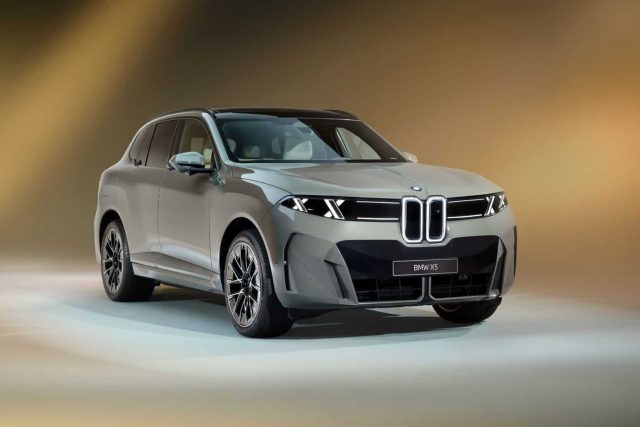bmw-ix5-exterior-19-1536x1024