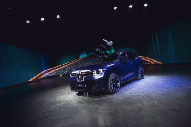 bmw-x6-g65-frozen-tanzanite-blue-19-1536x1024