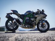 Kawasaki menghadirkan kembali Ninja H2 untuk tahun 2027