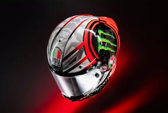 AGV Pista GP R3 menghadirkan teknologi benturan tingkat MotoGP™ ke generasi perlindungan baru.